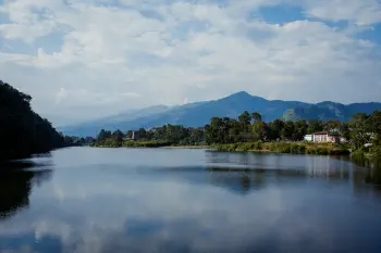 The lake, Pokhara, Nepal, 2009