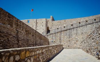 Walls of a castle, intersecting angles